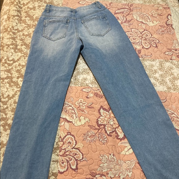Jeans. - Picture 2 of 3